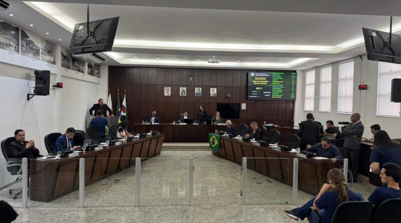 Câmara aprova projeto que dispõe sobre cessão de servidores