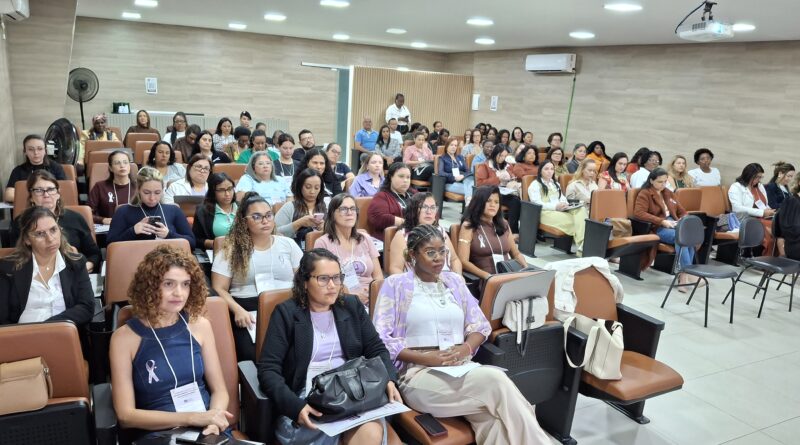 I Seminário Agosto Lilás reúne profissionais e fortalece rede de enfrentamento à violência contra as mulheres em João Monlevade