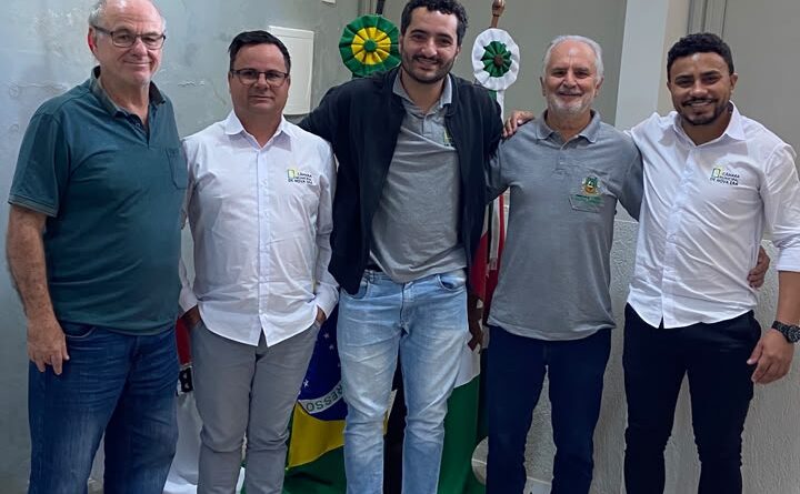 Prefeito Dr. Laércio recebe representantes da Câmara de Nova Era para diálogo sobre Cismepi e integração regional