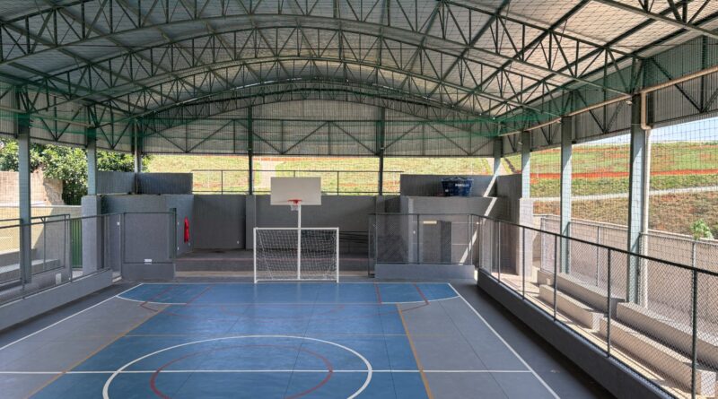 Escola Municipal Monteiro Lobato recebe novos espaços para atividades e convivência dos estudantes
