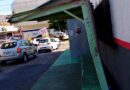 Moradores pedem reforma de abrigo de ônibus danificado por vandalismo no bairro República