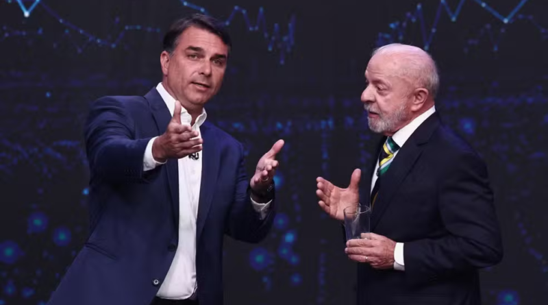 Flávio Bolsonaro aparece à frente de Lula na maioria das pesquisas a cinco dias do segundo turno